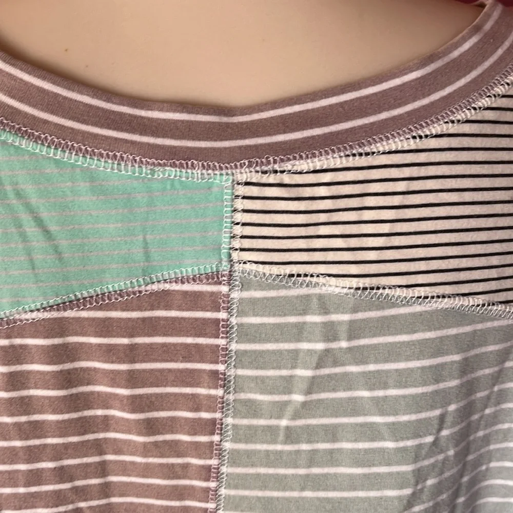 Like new White Birch oversized top - Picture 7 of 13